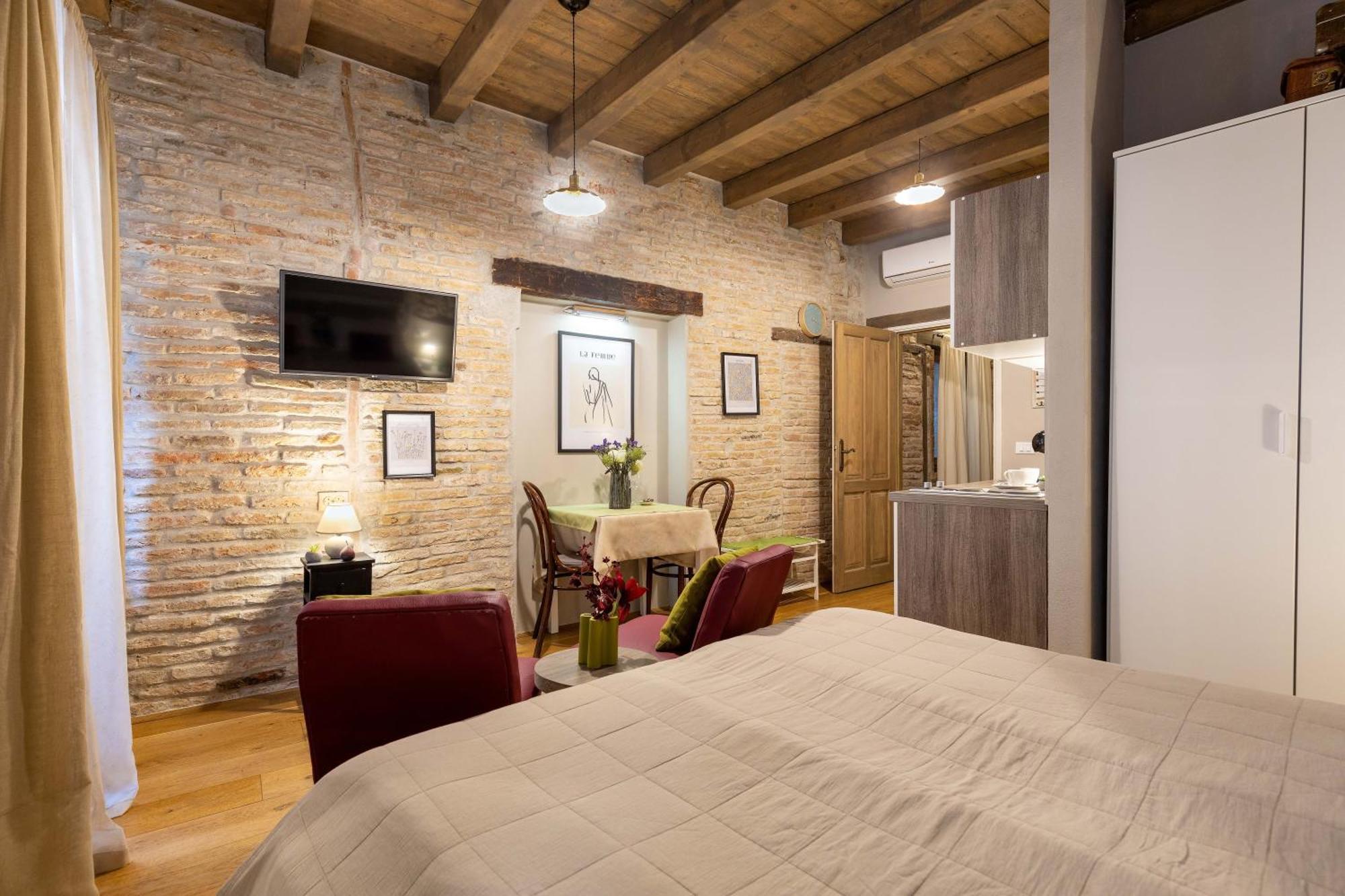 Apartman Casa Kaligari History