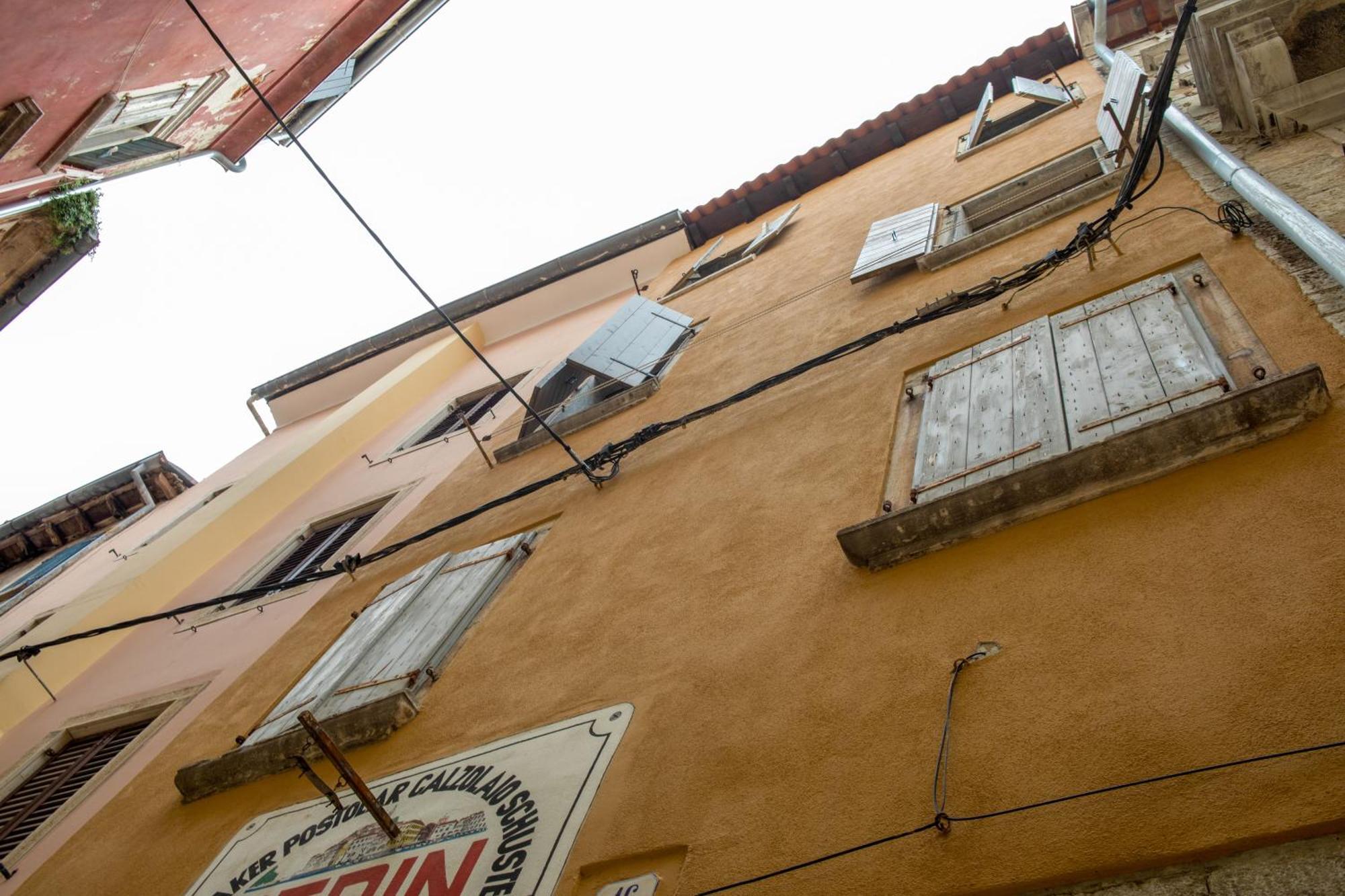 Apartment Casa Kaligari History